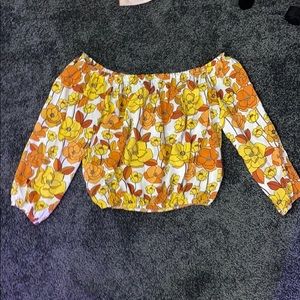 Size M - Forever 21 - Off Shoulder Crop
